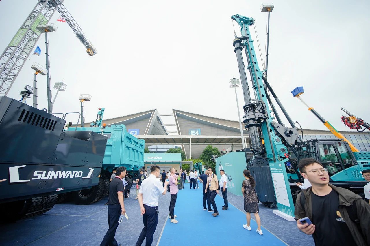 2025 CICEE | 为客户创造价值，Z6人生就是博智能客户互换会圆满进行