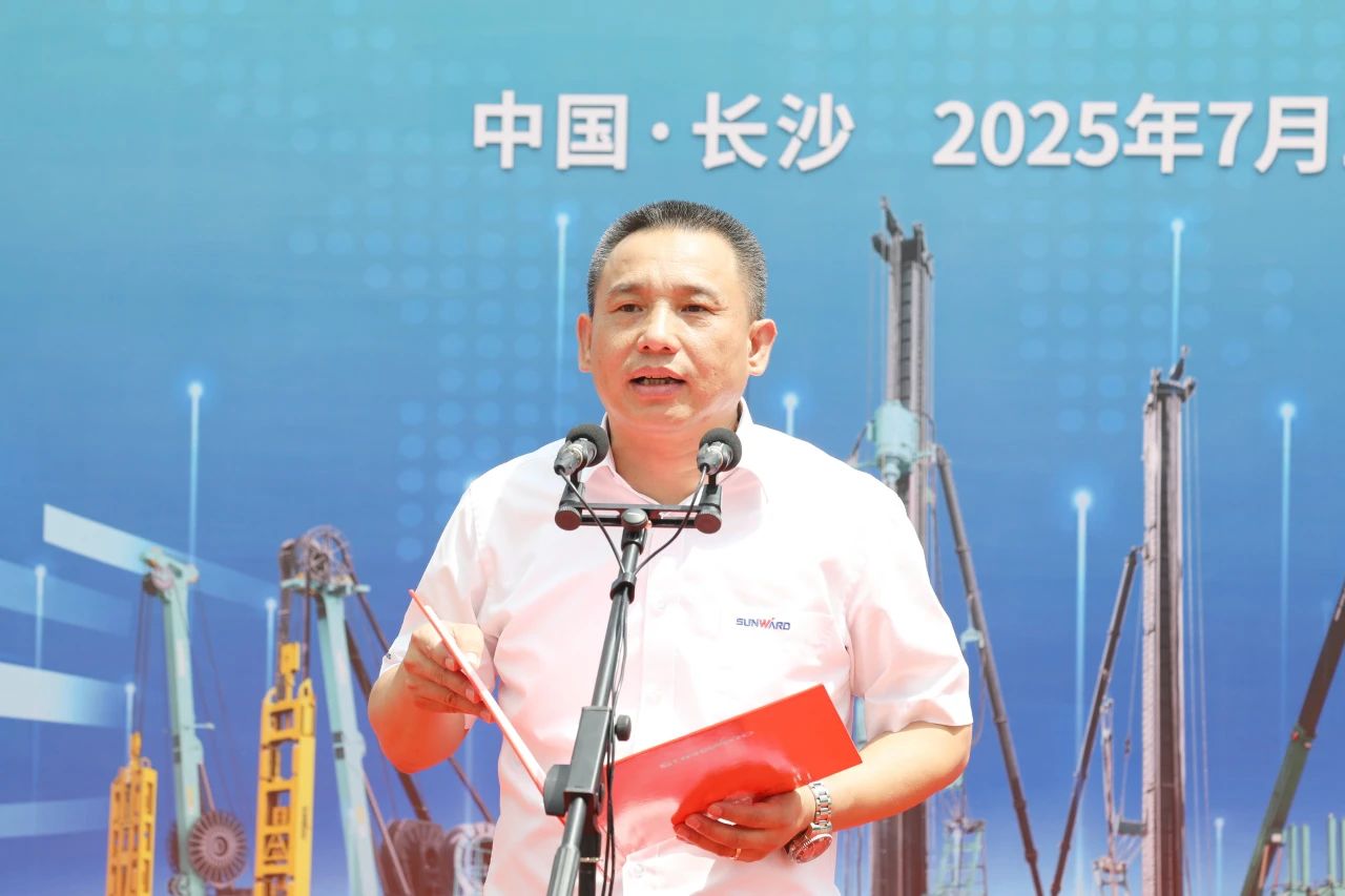 “破纪录王者”再出征！Z6人生就是博智能SWDM800旋挖钻机成功交机