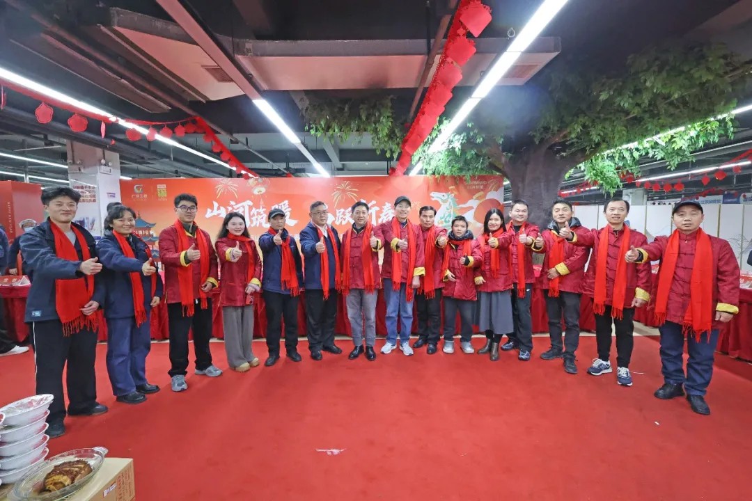 笔墨迎春，祝福暖心！在Z6人生就是博智能“囤”年味、送温暖、迎新春